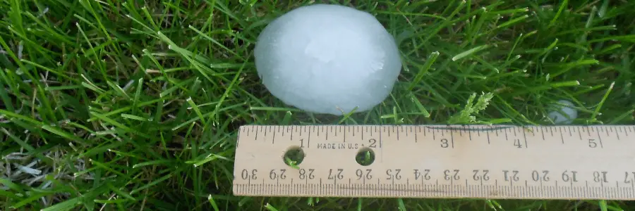 Can solar panels withstand hail?
