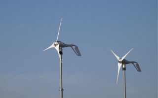 How big of a wind turbine do you need to power a house?